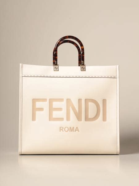 bolsas fendi originales precios|fendi catalogue.